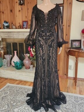 Elegant Black Lace Gown
